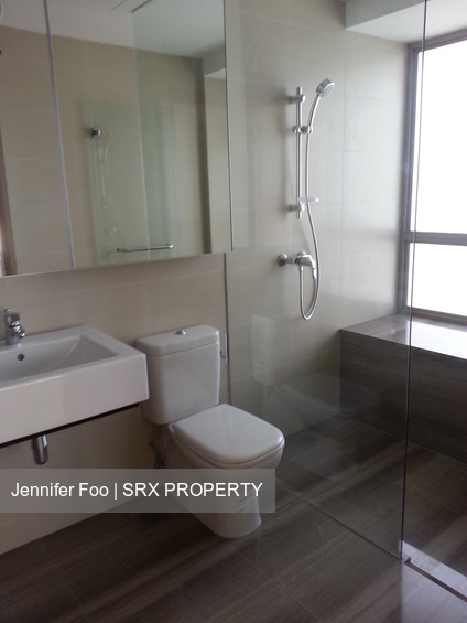 Waterfront Gold (D16), Condominium #309461571